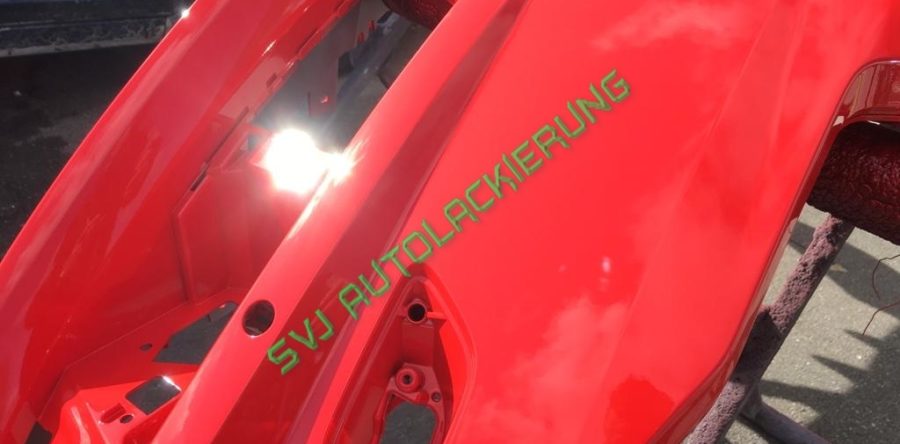 Farbton Rot Uni lackiert